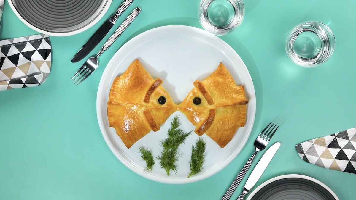 Poissons en pâte feuilletée qui s'embrassent